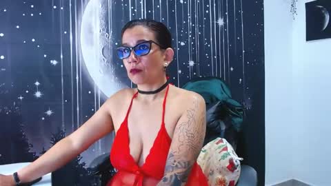 hikaryfire online show from May 26, 2026, 11:39 am