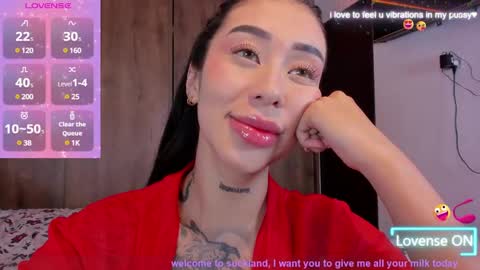 Snapshot of hilary_jones_22 chatting on December 13, 2024, 12:20 am LUNA new account FOLLOW ME online show from December 13, 2024, 12:20 am