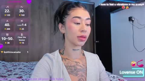 Snapshot of hilary_jones_22 chatting on December 15, 2024, 1:13 am LUNA new account FOLLOW ME online show from December 15, 2024, 1:13 am