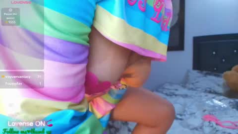 Snapshot of hilary_jones_22 chatting on February 20, 2025, 12:30 am LUNA new account FOLLOW ME online show from February 20, 2025, 12:30 am