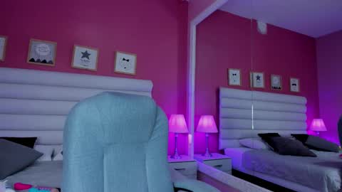 hilary_tailor online show from November 25, 2025, 10:59 am