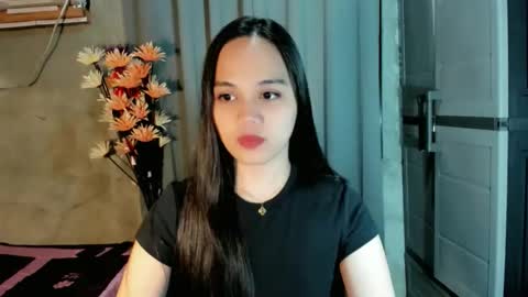 hilarymolly online show from March 9, 2026, 2:15 am