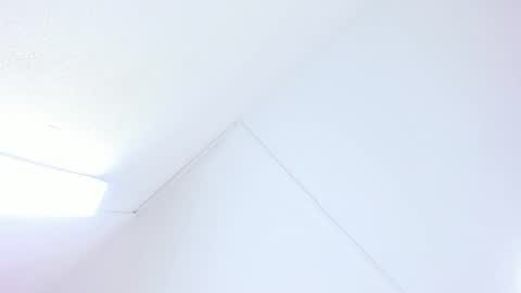 Snapshot of hilarythomsom chatting on January 18, 2026, 1:04 pm Hilary Thomsom online show from January 18, 2026, 1:04 pm