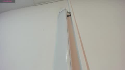 Snapshot of hilarythomsom chatting on February 22, 2026, 12:15 pm Hilary Thomsom online show from February 22, 2026, 12:15 pm