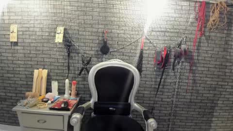 Hillary  online show from April 10, 2026, 10:53 am