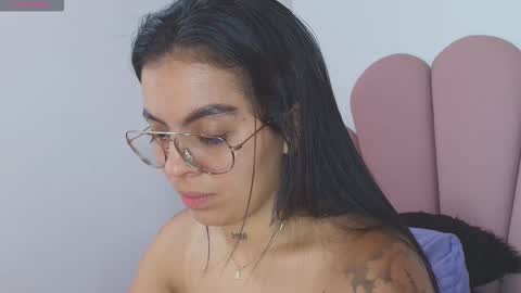 sarah online show from November 17, 2025, 4:07 am