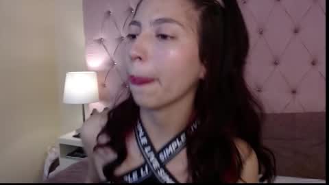 Hillary Thomson online show from December 1, 2025, 2:11 pm