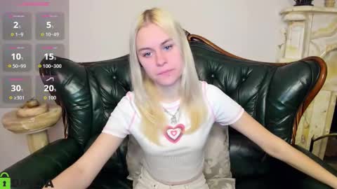 Snapshot of hilleva chatting on October 25, 2025, 7:38 am hilleva online show from October 25, 2025, 7:38 am