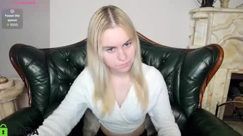 Snapshot of hilleva chatting on November 20, 2025, 9:31 am hilleva online show from November 20, 2025, 9:31 am