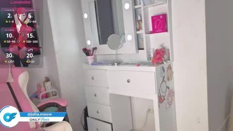 hillsdandarkie_44 online show from September 11, 2025, 3:17 am