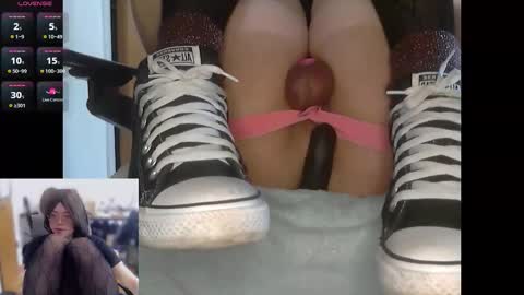 Snapshot of himeko_cd chatting on April 30, 2026, 6:36 pm Himeko online show from April 30, 2026, 6:36 pm