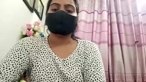 himuhimu22 online show from March 3, 2025, 4:14 pm