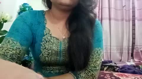 himuhimu22 online show from March 5, 2025, 3:07 pm