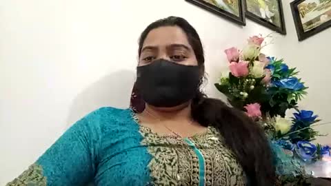 himuhimu22 online show from March 8, 2025, 4:17 pm