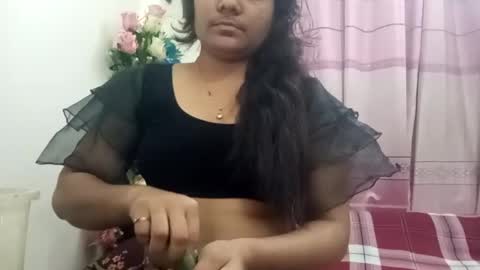 himuhimu22 online show from March 11, 2025, 9:37 pm