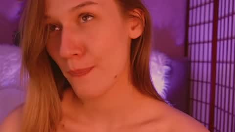 Hina online show from January 5, 2025, 7:39 pm