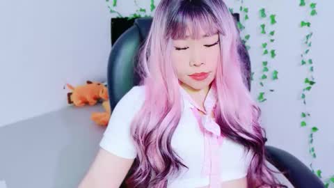 Snapshot of hinata1_chan chatting on May 2, 2026, 1:43 am Hinata online show from May 2, 2026, 1:43 am