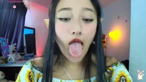 hinata online show from March 17, 2026, 8:56 pm