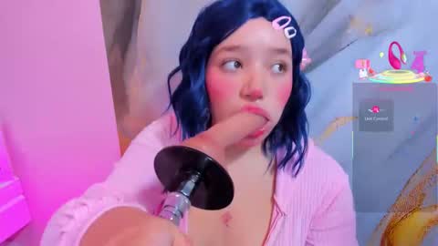 hinata_dolly online show from October 28, 2025, 11:25 am