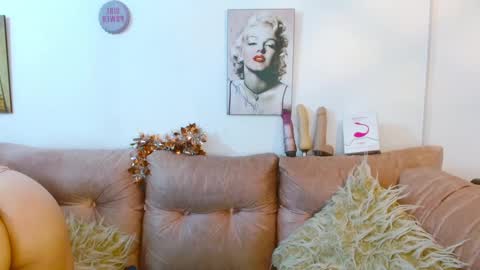 Snapshot of hinataleecs chatting on January 23, 2025, 4:19 am hinata lee online show from January 23, 2025, 4:19 am