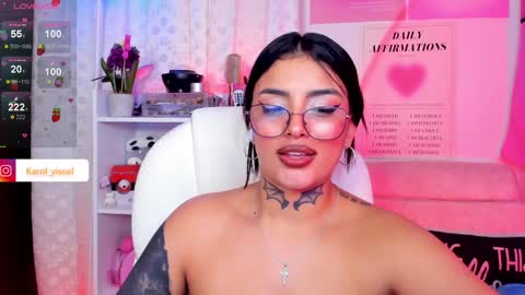 Snapshot of hinataweed01 chatting on December 14, 2024, 6:13 am  Karol  Independent Model online show from December 14, 2024, 6:13 am