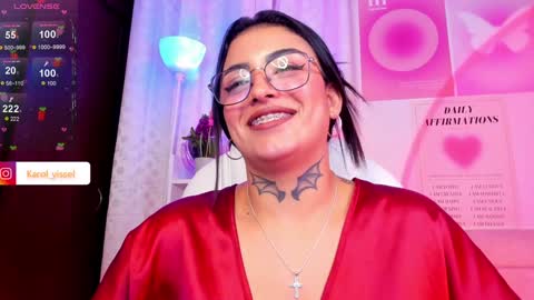 Snapshot of hinataweed01 chatting on December 17, 2024, 4:23 am  Karol  Independent Model online show from December 17, 2024, 4:23 am