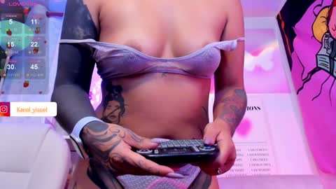 Snapshot of hinataweed01 chatting on January 27, 2025, 9:13 am  Karol  Independent Model online show from January 27, 2025, 9:13 am