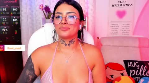 Snapshot of hinataweed01 chatting on February 4, 2025, 3:11 am  Karol  Independent Model online show from February 4, 2025, 3:11 am