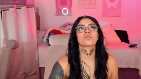 Snapshot of hinataweed01 chatting on September 17, 2025, 2:57 am  Karol  Independent Model online show from September 17, 2025, 2:57 am