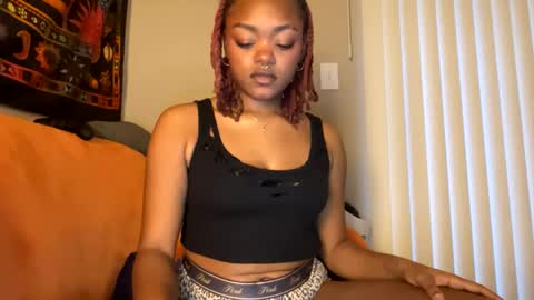 Snapshot of hippieangelbabi chatting on January 22, 2025, 11:32 pm angelbabi online show from January 22, 2025, 11:32 pm