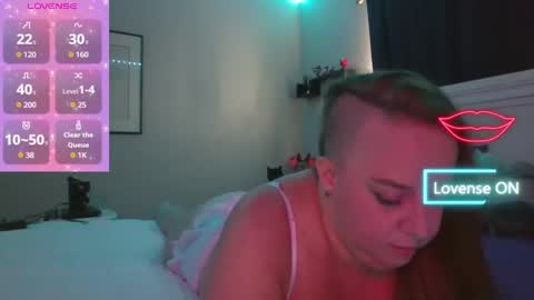 Hippiemermaid online show from September 23, 2025, 9:29 pm