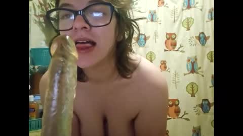 Snapshot of hippiesoul204 chatting on December 2, 2024, 9:56 am hippiesoul204 online show from December 2, 2024, 9:56 am