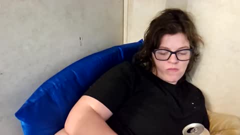 Snapshot of hippiesoul204 chatting on January 25, 2025, 5:51 pm hippiesoul204 online show from January 25, 2025, 5:51 pm