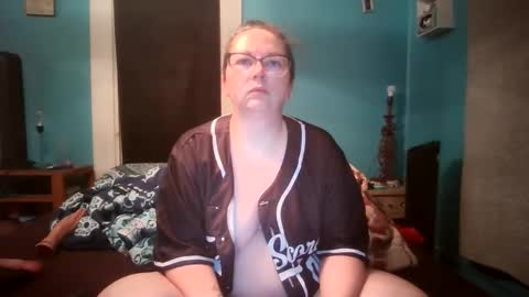 Bella online show from November 27, 2025, 4:03 am