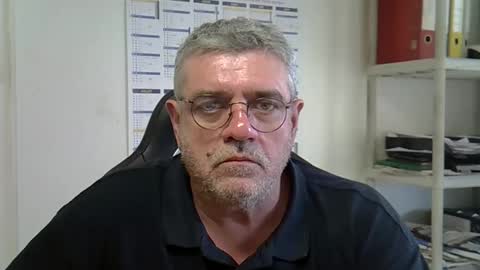 Snapshot of hippopotame17 chatting on December 2, 2024, 2:30 pm hippo online show from December 2, 2024, 2:30 pm