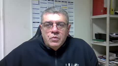 Snapshot of hippopotame17 chatting on December 3, 2024, 6:26 am hippo online show from December 3, 2024, 6:26 am