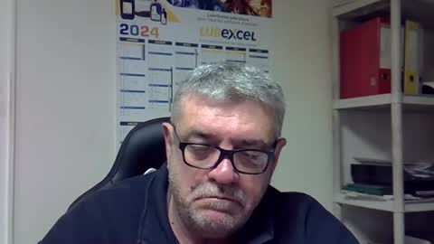 Snapshot of hippopotame17 chatting on December 10, 2024, 6:44 am hippo online show from December 10, 2024, 6:44 am