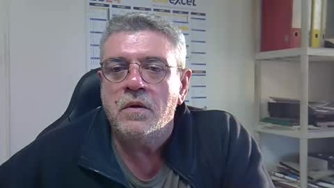 Snapshot of hippopotame17 chatting on December 11, 2024, 3:37 pm hippo online show from December 11, 2024, 3:37 pm