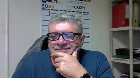 Snapshot of hippopotame17 chatting on December 22, 2024, 11:22 am hippo online show from December 22, 2024, 11:22 am