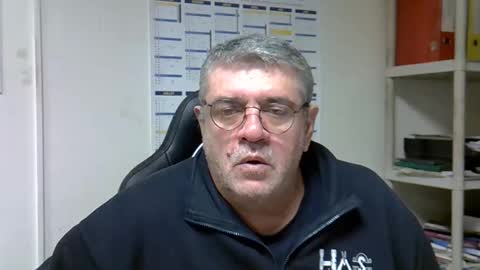 Snapshot of hippopotame17 chatting on January 6, 2025, 6:47 am hippo online show from January 6, 2025, 6:47 am