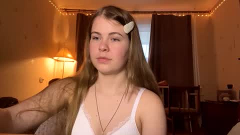 Snapshot of hirokosersen chatting on February 14, 2026, 5:26 am I am Amy ntmu Lets hit 10 Thumbs Up together online show from February 14, 2026, 5:26 am