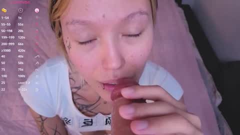 Hiro online show from October 15, 2025, 5:18 am