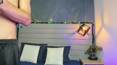 Hisoka online show from January 8, 2026, 9:44 am