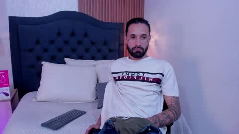 Hisoka online show from April 9, 2026, 8:47 pm