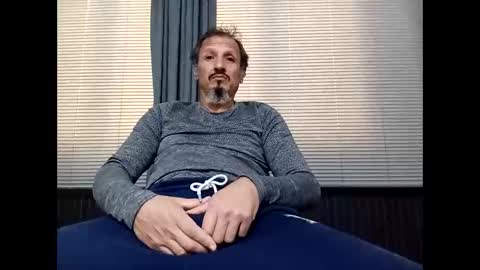 Snapshot of hitstick077 chatting on February 12, 2026, 10:21 am CandyboxHunter44 online show from February 12, 2026, 10:21 am