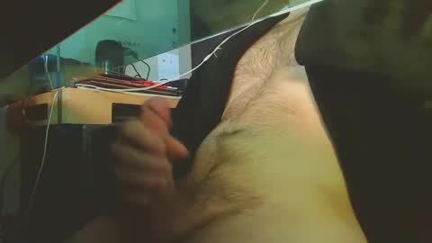 Hairy Hockey Player 92 online show from February 22, 2025, 11:24 am