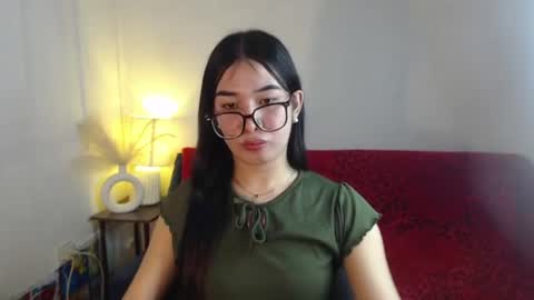 Snapshot of hoe_freesia chatting on July 1, 2026, 2:24 am hoe_freesia online show from July 1, 2026, 2:24 am