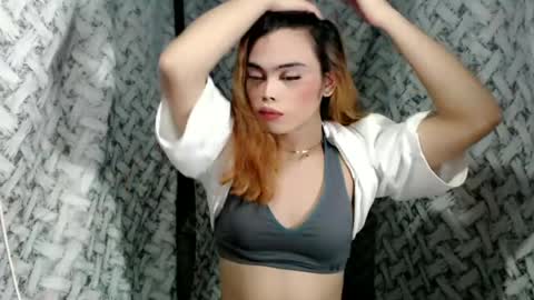 Snapshot of hoelyaurora chatting on June 28, 2026, 3:29 pm Aurora3 online show from June 28, 2026, 3:29 pm