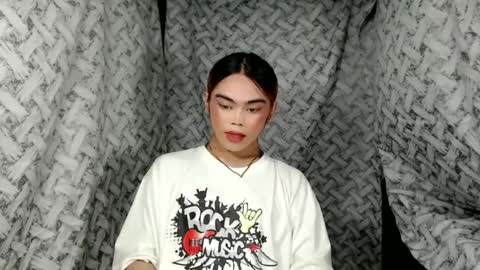 Snapshot of hoelyaurora chatting on June 29, 2026, 7:47 pm Aurora3 online show from June 29, 2026, 7:47 pm