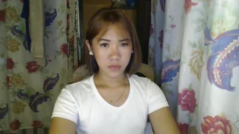 Karrie3 online show from February 23, 2026, 11:40 am